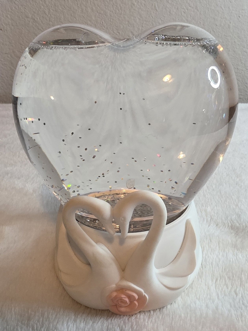 Light-Up Swan Heart Glitter Water Globe Color Changing Decor